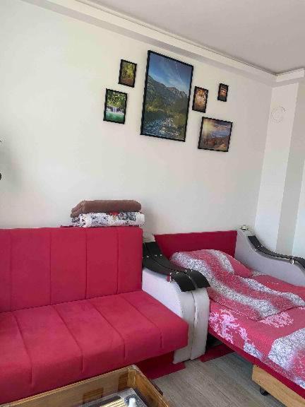 Uzicki-Konaci Apartment Uzice Bagian luar foto